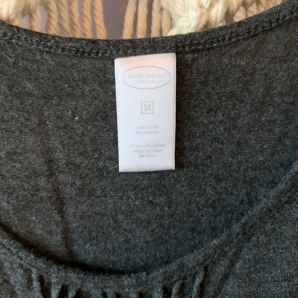 Grey Tank - Picture 2 of 2